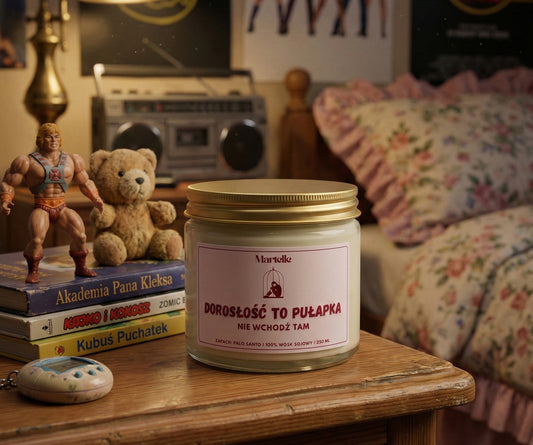 Dorosłość to pułapka - świeca sojowa (250 ml)