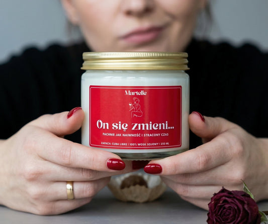 On się zmieni... - świeca sojowa (250 ml)