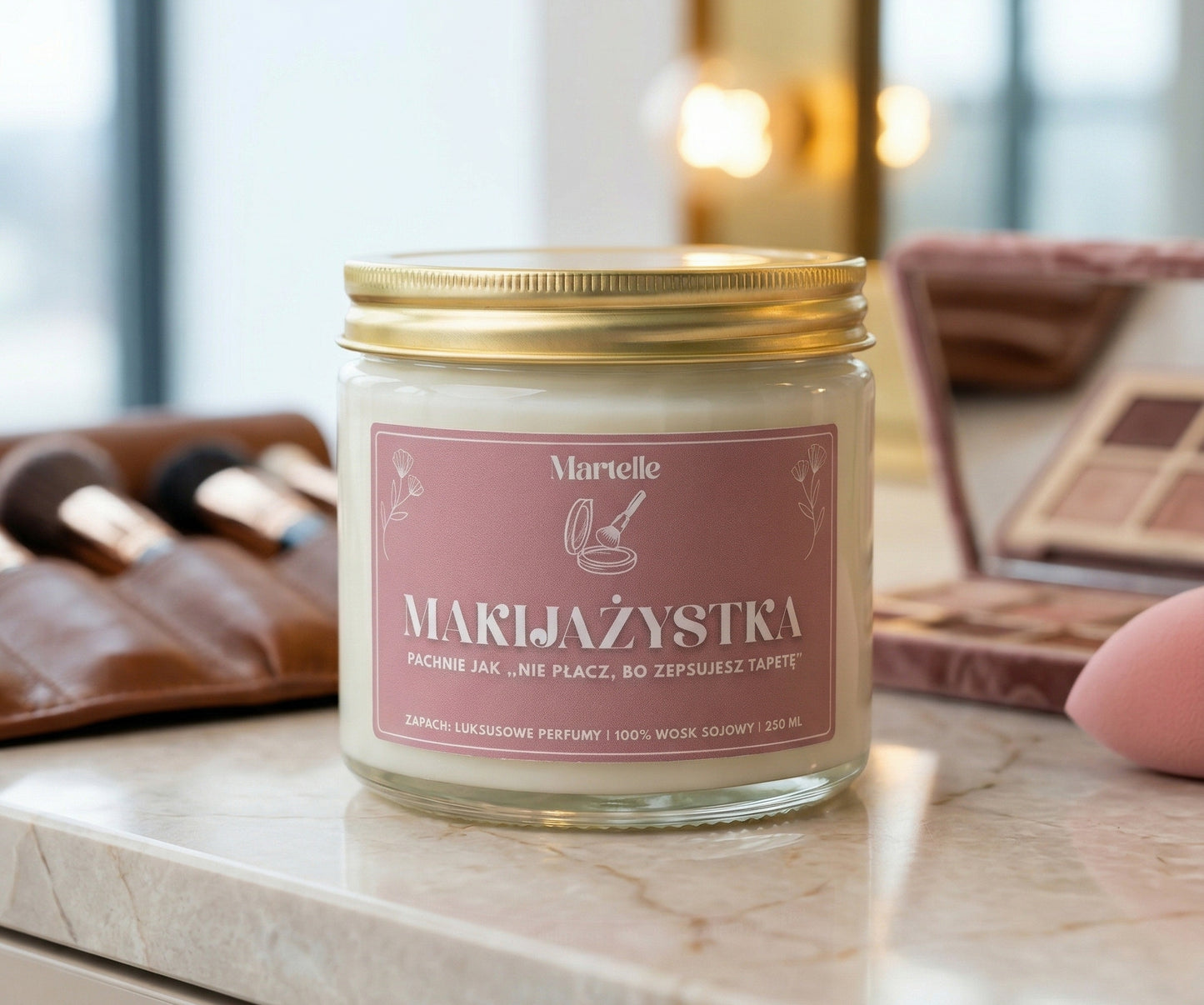 Makijażystka - świeca sojowa (250 ml)